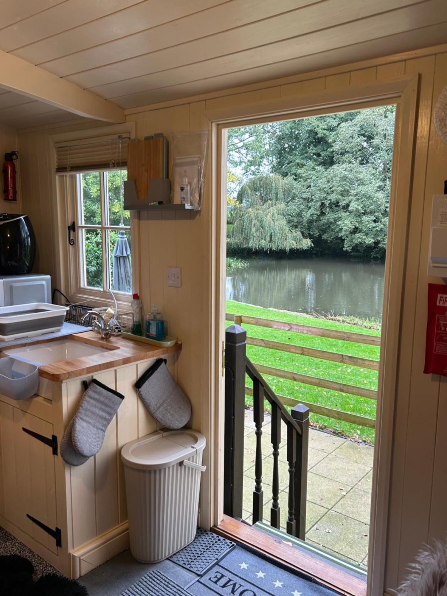 Monkspool B&B Church End 外观 照片